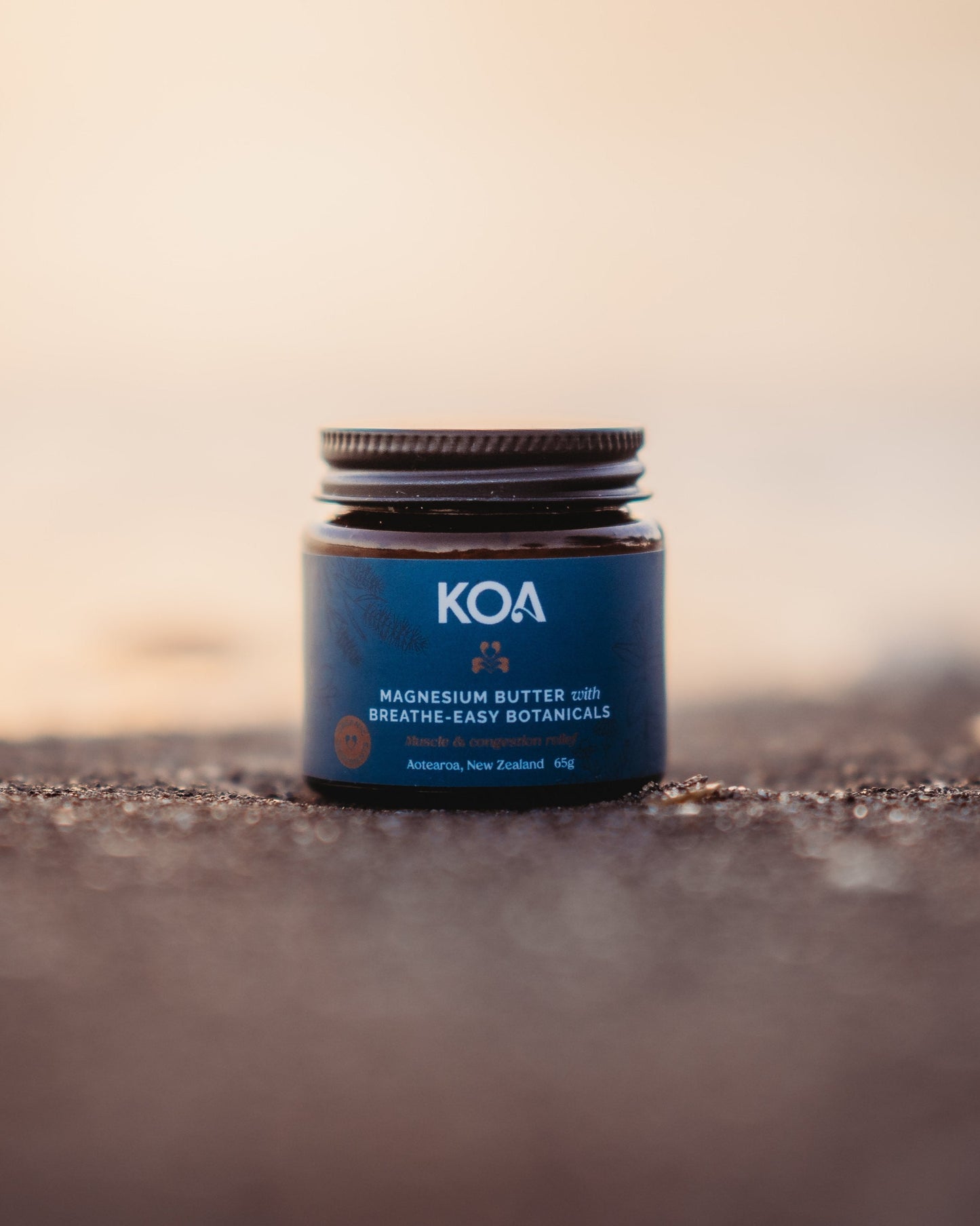 Magnesium with Breathe-easy botanicalson the beach